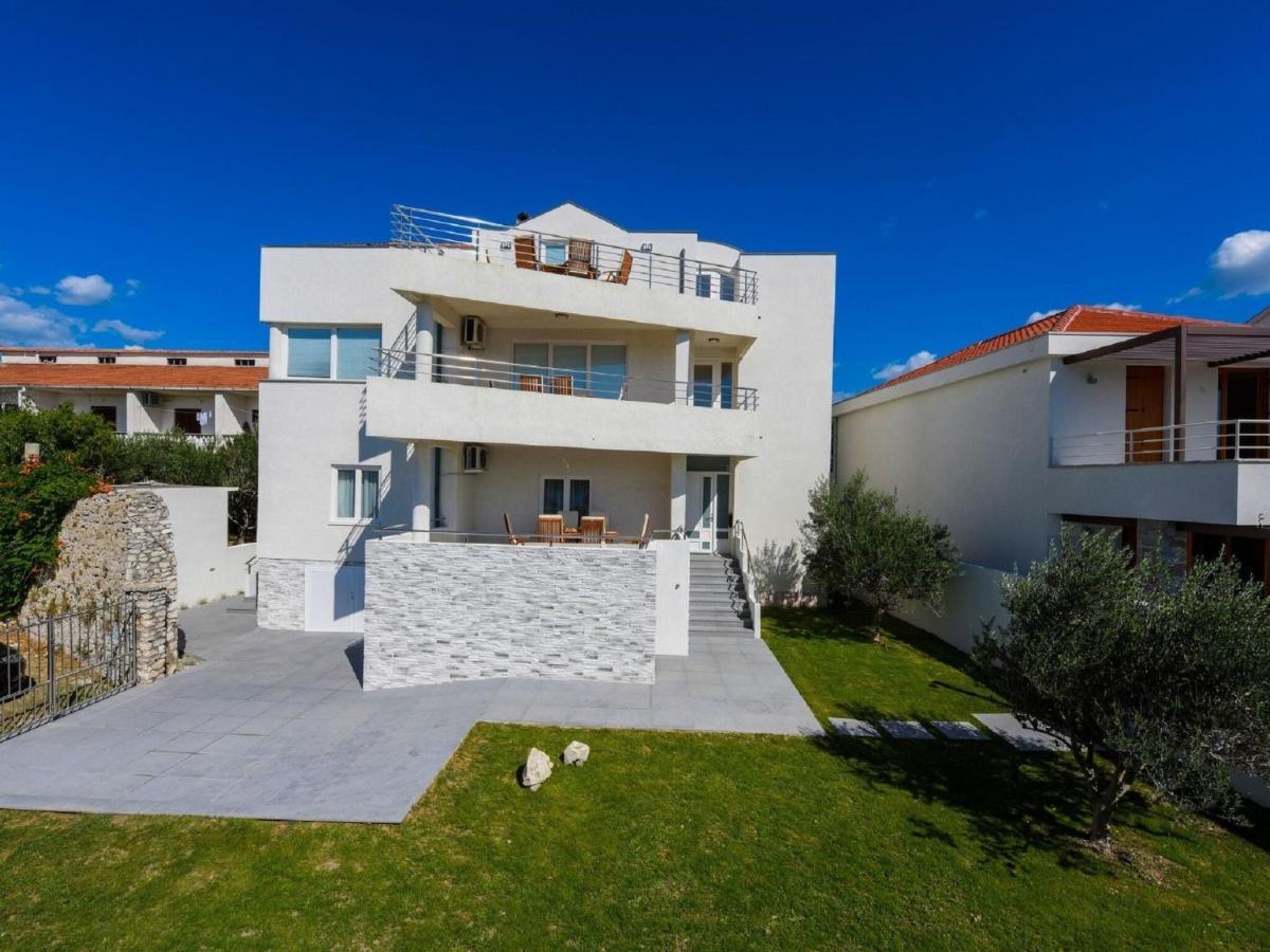 Modern Villa In Nin With Terrace Eksteriør billede