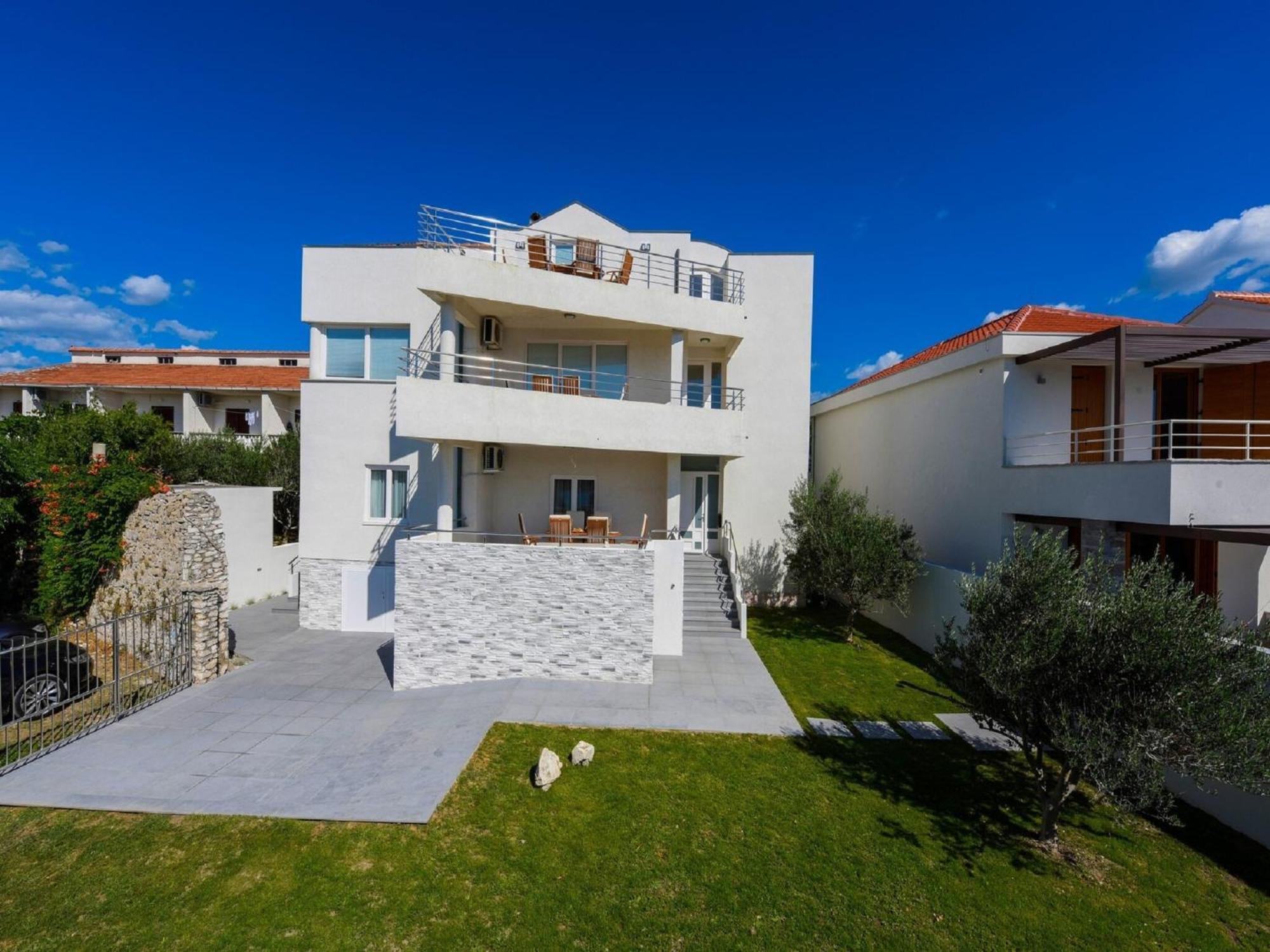 Modern Villa In Nin With Terrace Eksteriør billede